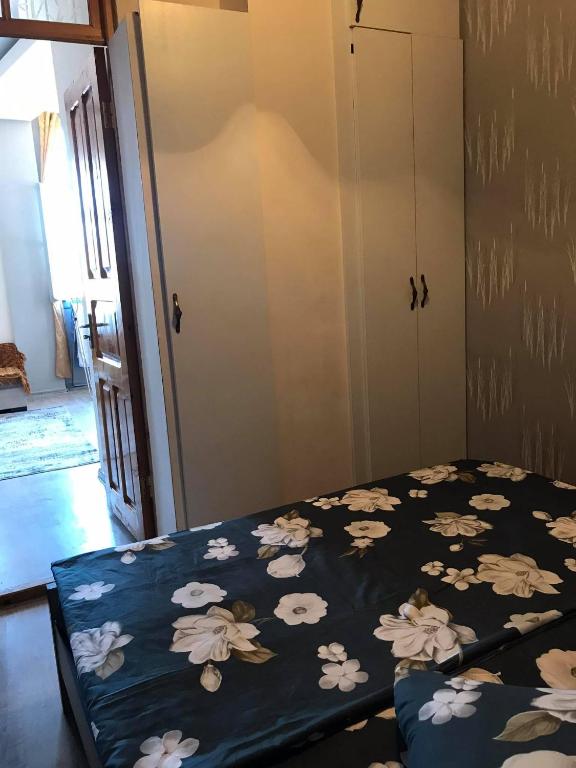 Nika's Apartment 34 room 5